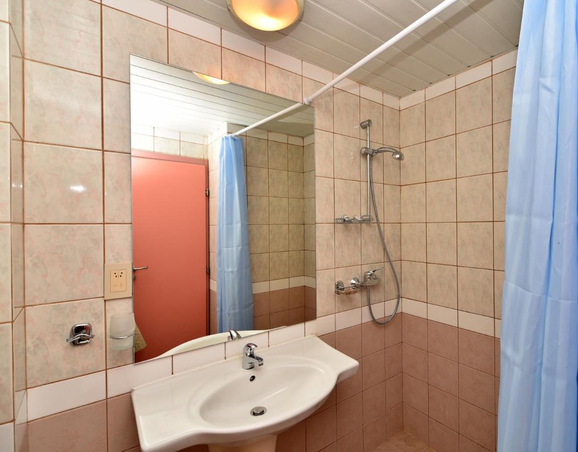 Hotel Oasis Albena Bagian luar foto