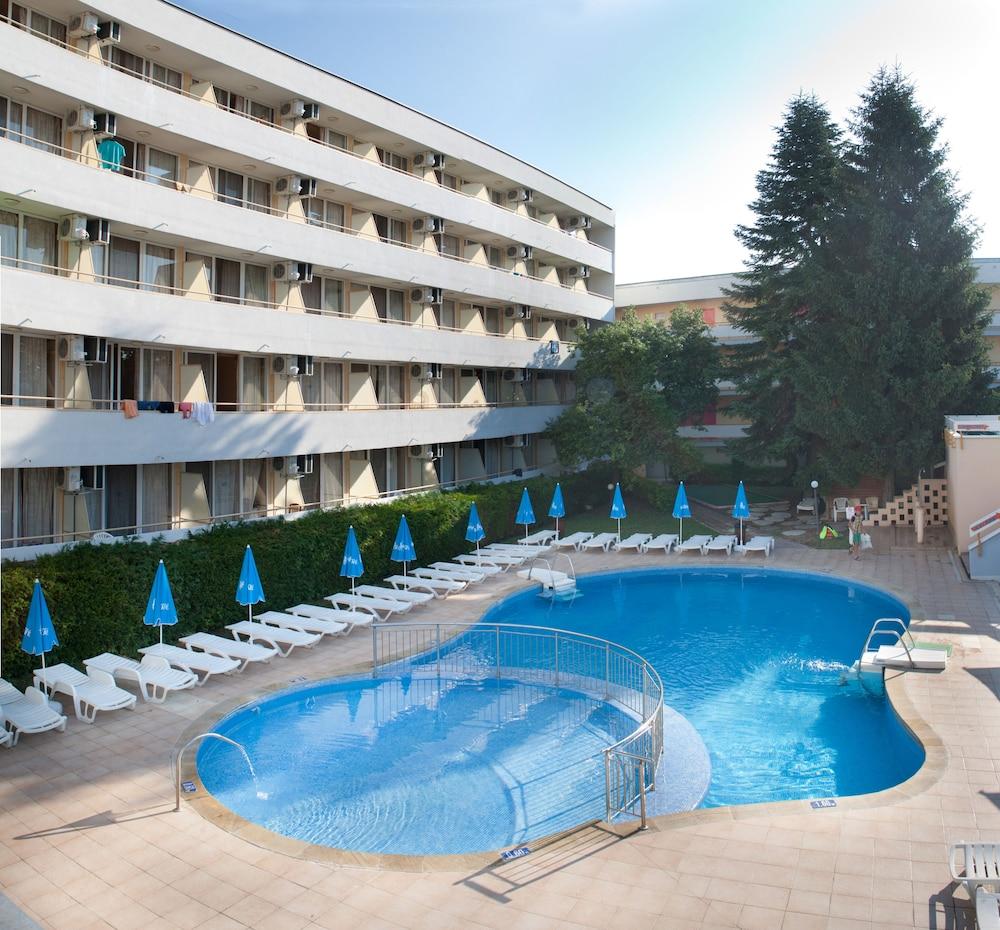 Hotel Oasis Albena Bagian luar foto